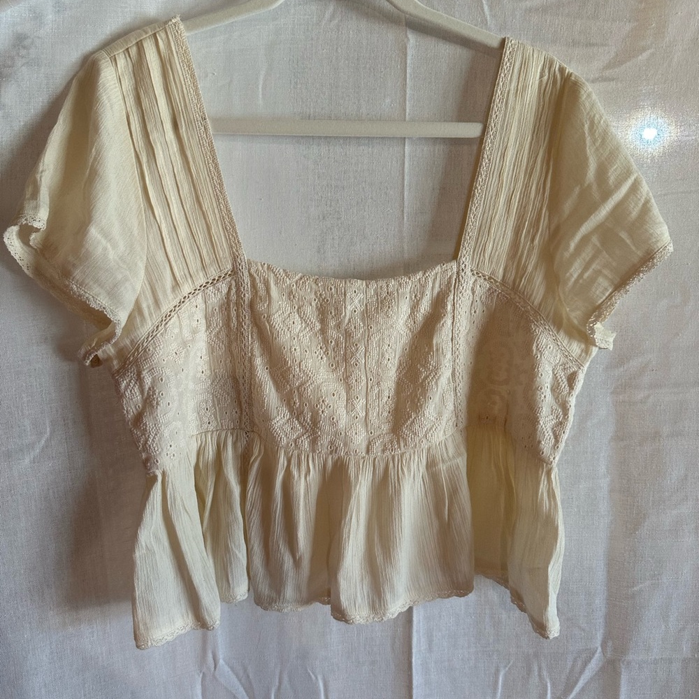 Women’s American eagle crop top blouse